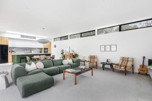 Rosebud Casa | Pavilion Verde - Designer Retreat near Rosebud Beach