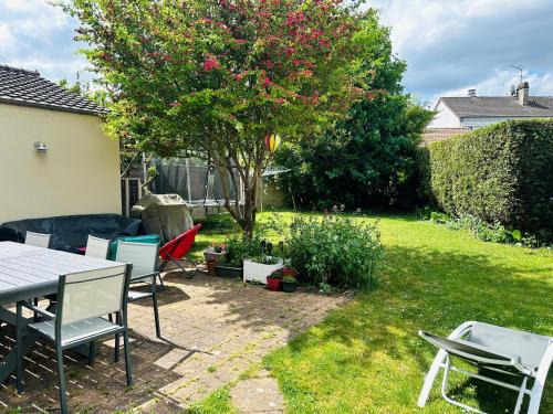 Villepreux Casa | Pavillon familial avec grand jardin