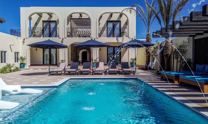 Las Conchas Casa | Paz del Mar 30: Luxury 8 Bedroom Heated Pool, Private Chef & Housekeeping
