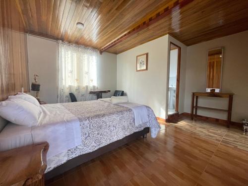 Villa Rica Casa | Paz y Bien