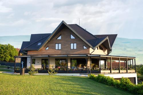 Sremski Karlovci Cama Y Desayuno | Pećina Stroga - Bjelica Winery Rooms