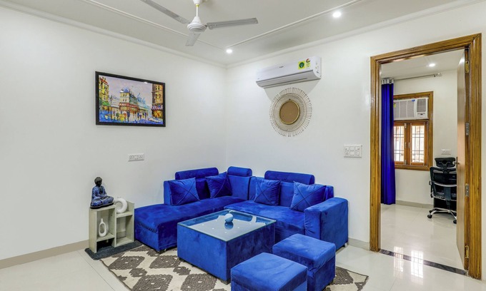 South West Apartamento | Peacefulhuts 3BHK near IGI International Airport Delhi