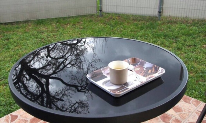 Pecs Apartamento | Peaceful 1-Bedroom Apartment with AC, Terrace, and Free WiFi in Pécs