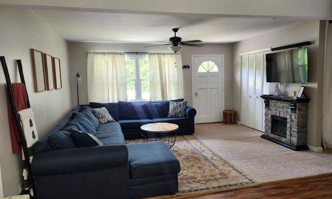 Lake Harmony Casa | Peaceful 2-bedroom house with AC in Lake Harmony