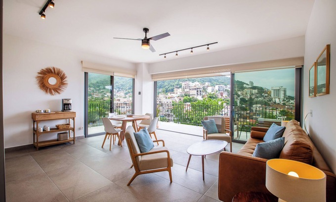 El Caloso Condominio | Peaceful 2BR w/ Pools, Gym & Bar