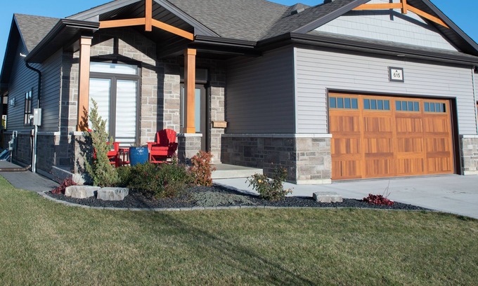 Chatham-Kent Casa | Peaceful 3 Bedroom Home w/ Hot Tub + Games Room