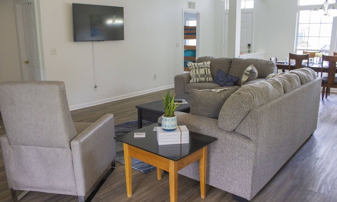 Northside Casa | Peaceful and Quiet Family Getaway near drive-on beach
