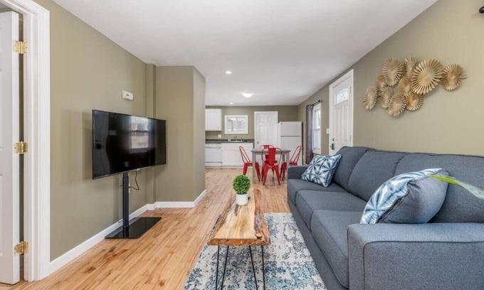 Bangor Casa | Peaceful Bangor Getaway | Clean & Cozy 2BR Home