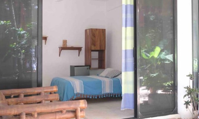Los Tamarindos Apartamento | Peaceful body & soul retreat. Steps from beach! AC