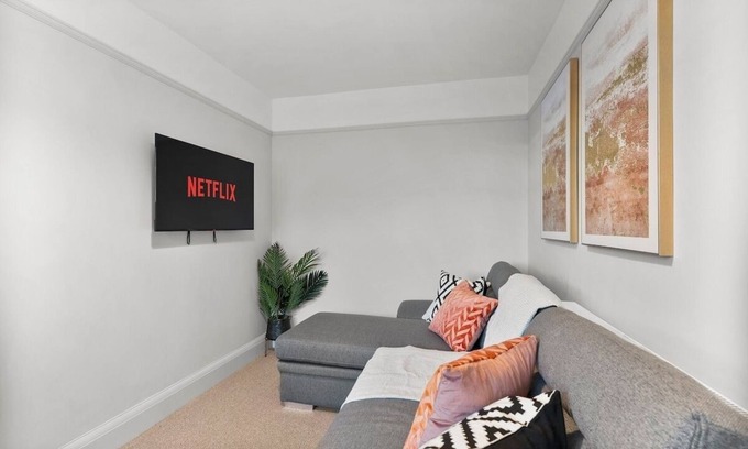 Hanham Casa | Peaceful Boutique House - Garden