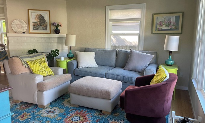 Fairfax Casa | Peaceful, Bright & Perfectly Located in the Heart of Fairfax