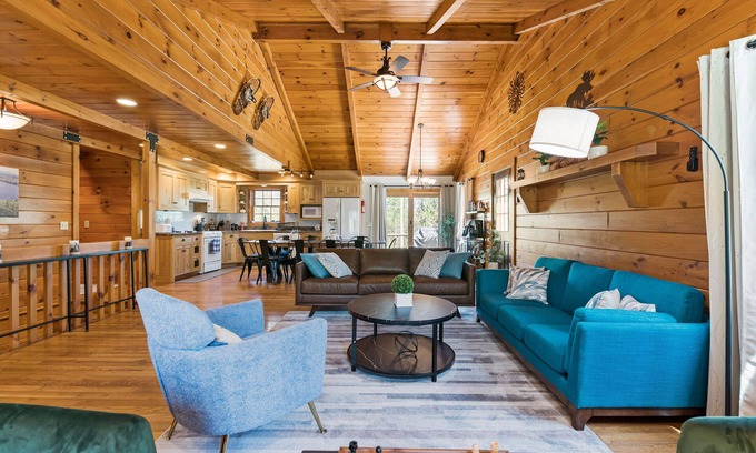 Guild Cabina | Peaceful cabin w/patio-firepit near lake Sunapee