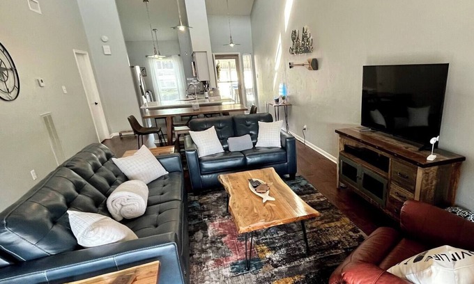 April Sound Condominio | Peaceful condo by the lake