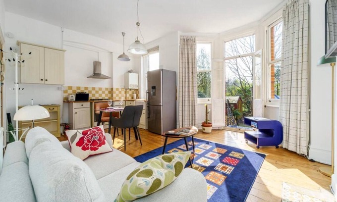 Ealing Apartamento | Peaceful cosy Ealing Apartment, private Garden