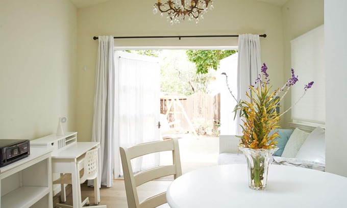 Berkeley Cabaña | Cottage pacífica Entre las Mansiones de Berkeley