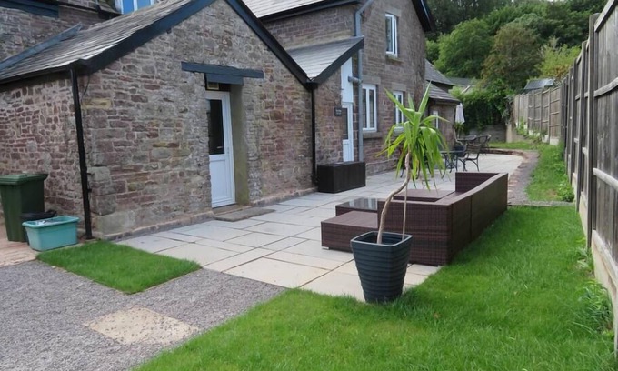 Lydney Casa | Peaceful Country Cottage in the Forest of Dean
