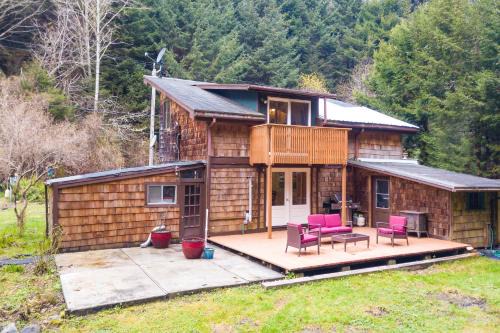 Trinidad Casa | Peaceful Creekside