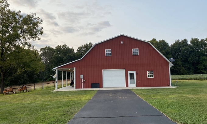 Byrdstown Casa | Peaceful Days at The Barn in Alpine