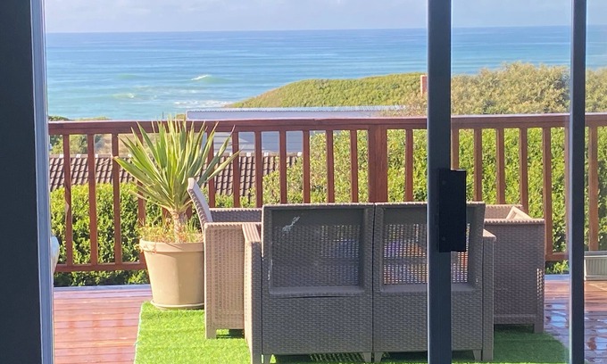 Paradise Beach Casa | Peaceful escape in the coast of Paradise beach, Jeffreys Bay, South Africa