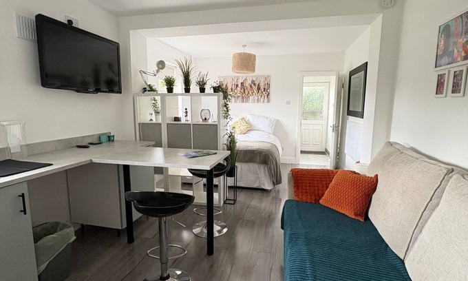 County Meath Apartamento | Peaceful escape in historic Meath near Slane, Tara, Newgrange, and Dublin
