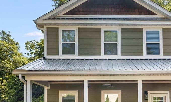 Oakley Casa | Peaceful Family-Friendly Cottage near Biltmore + DT