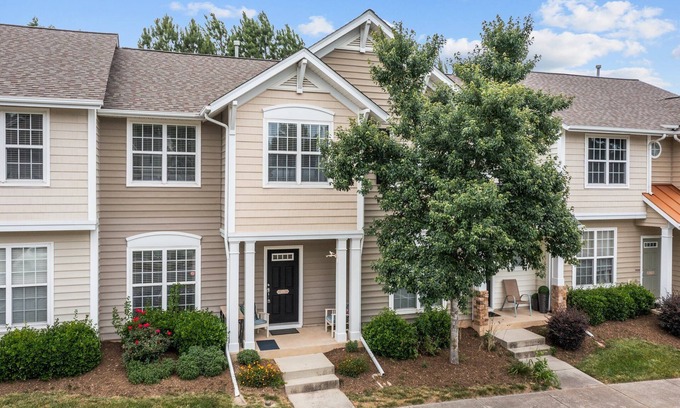 Durham Casa | Peaceful, Family-Friendly Townhome in Hope Valley Farms, Durham NC
