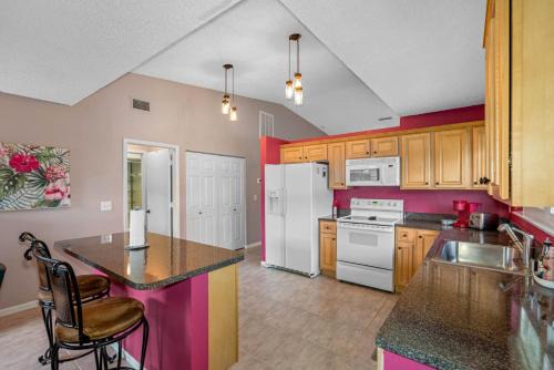 Greater Northdale Casa | Peaceful Geataway Amazing location near all