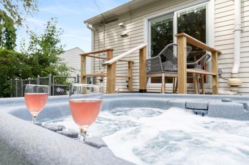 Omaha Casa | Peaceful Gem HotTub Fenced Yard & Near Downtown