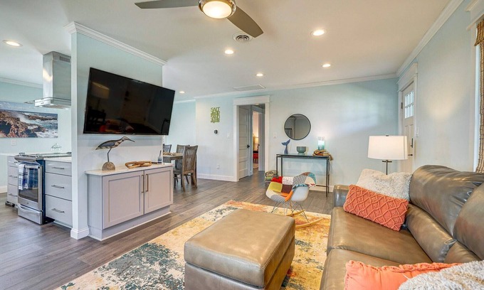 Wrightsville Beach Casa | Peaceful Getaway Close to Loop, Beach, Dining