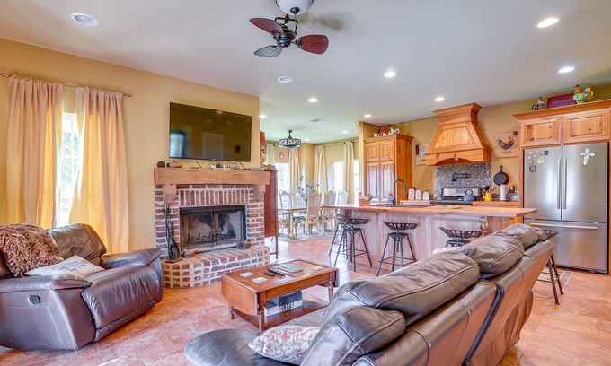 Claiborne Parish Casa | Peaceful Haynesville Vacation Rental w/ Yard!