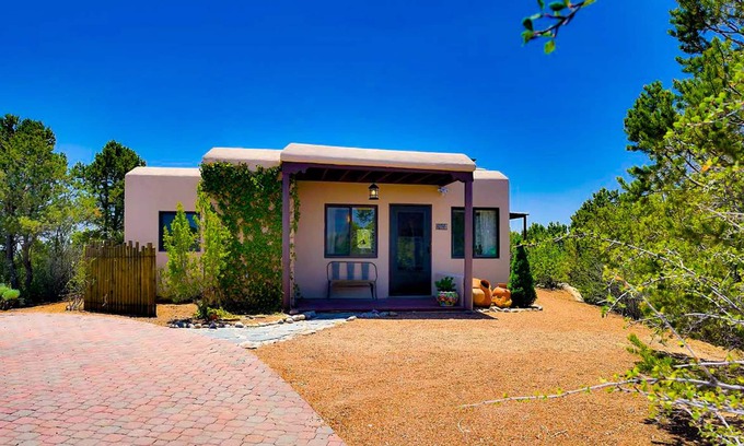 Vista Encantada Cabaña | Casita tranquila en la cima de la colina con impresionantes vistas, cerca de la plaza histórica
