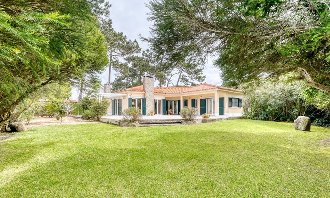 Banzao Casa | Peaceful holiday house in pine forest close to the beaches