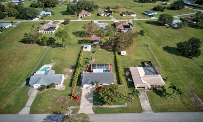 Highland Casa | Peaceful home away from home at Sebring!