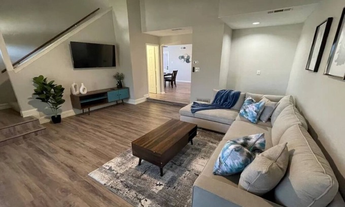 Bedford Casa | Peaceful Home in DFW Center