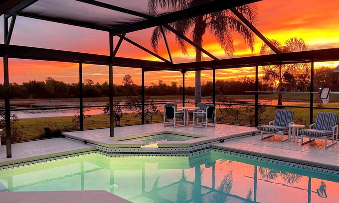 Orange Tree Casa | Peaceful Lakeside Pool Villa w/ Star Wars Games Room Near Disney