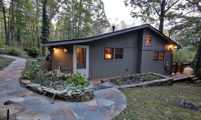 Waynesville Apartamento | Peaceful Mountain Sanctuary