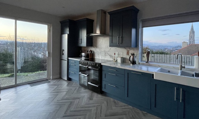 New Ross Casa | Peaceful oasis in the heart of New Ross town!