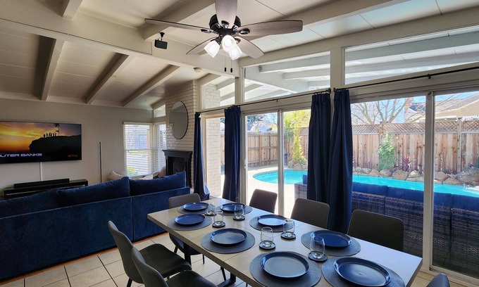 West Sacramento Casa | Peaceful Oasis Near Downtown Sac
