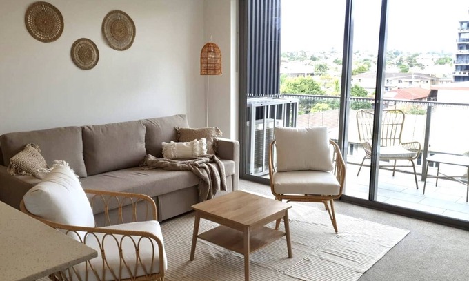 Brisbane Central Business District Apartamento | Peaceful One Bedroom Residence with Parking
