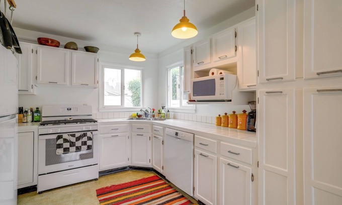 Silver Strand Cabaña | Peaceful Oxnard Getaway - Walk to the Beach!