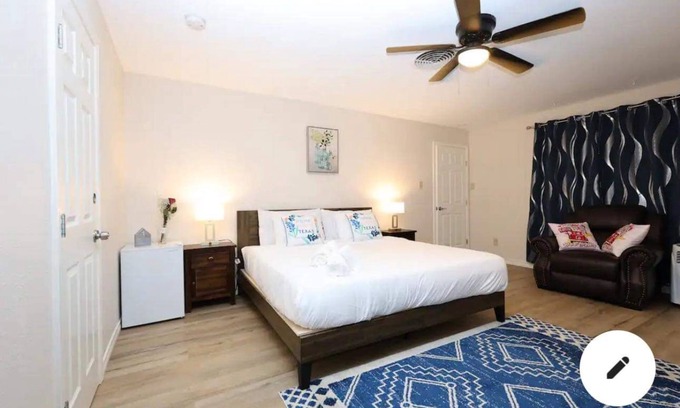 Bay Area Casa | Peaceful place, private entrance, private Room, private bathroom