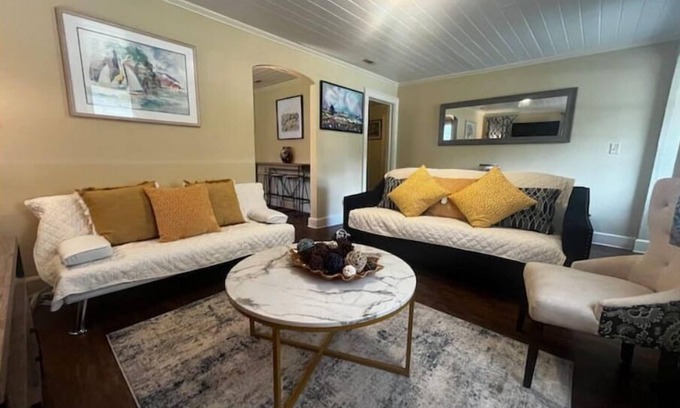 Valdosta Casa | Peaceful Private home near VSU, Down town & SGMC