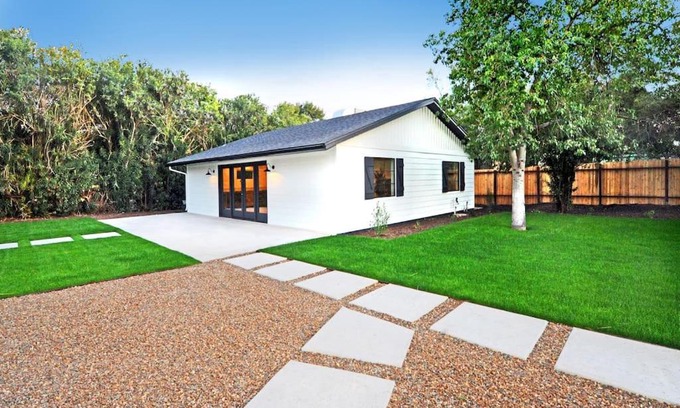 Paradise Valley Casa | Peaceful, private resort-style property!