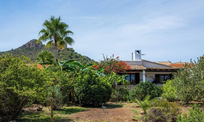 Sant Llorenc des Cardassar Chalet De Esquí | Peaceful Retreat 4 Min from the Beach A/C & Nature