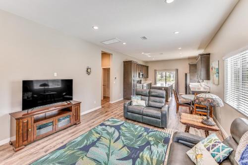 Riverside Casa | Peaceful Riverside Home with Patio, 7 Mi to Downtown