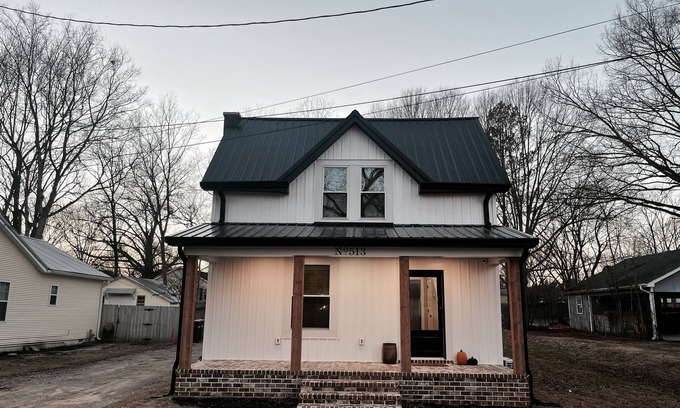 Henderson Casa | Peaceful Sears, Roebuck and Co. Mail Order Home.