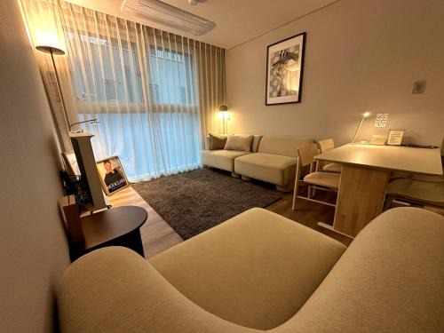 Sajik-dong Cama Y Desayuno | Peaceful Stay in Seoul-SAYU STAY