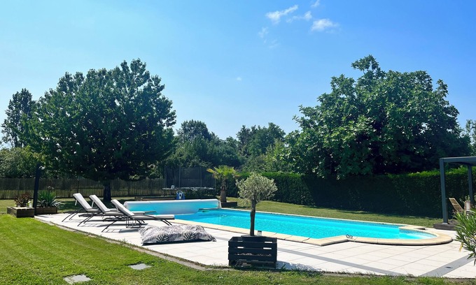 Lignan-de-Bordeaux Casa | Peaceful villa in the heart of the entre-deux mers vineyards, 15min from Bordeaux