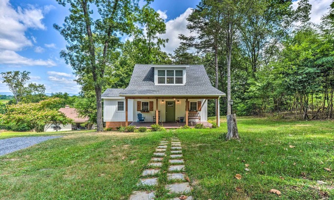 Edinburg Cabina | Peaceful Virginia Cabin - Fish, Tube, Boat, Etc!