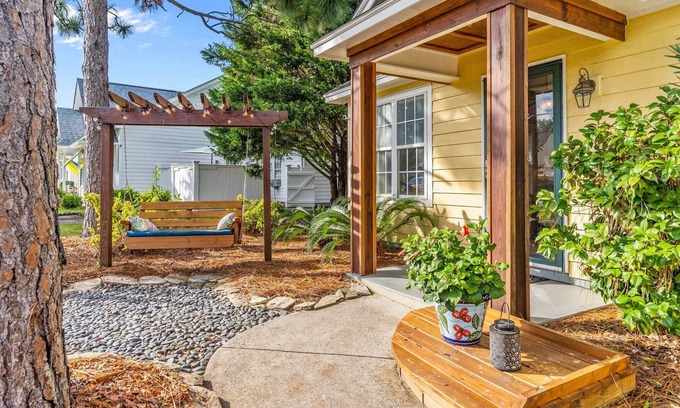 Myrtle Grove Casa | Peaceful Wilmington Home Near Beach & Downtown!